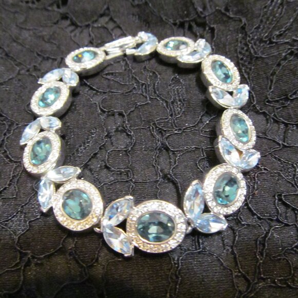 Rare JTV Titanic Jewelry Collection Eleanor Widener's Sophisticated Bracelet - Picture 4 of 11